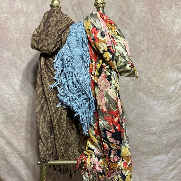 3 FALL scarves🌟 - Picture 1 of 4